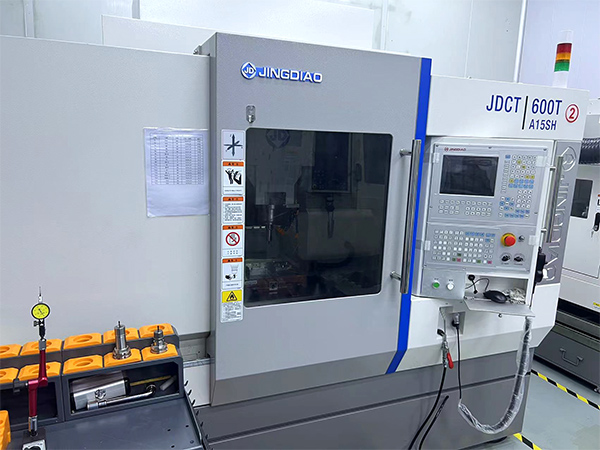 北京精雕精密加工機(jī)